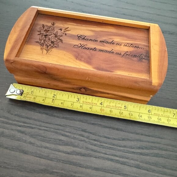Engraved Carved Sisters Wooden Box Trinket Keepsake Family Friendship - Picture 9 of 10